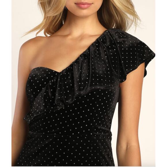 Lulus Pretty Glam Black Velvet Polka Dot One-Shoulder Mini Dress - Picture 3 of 10
